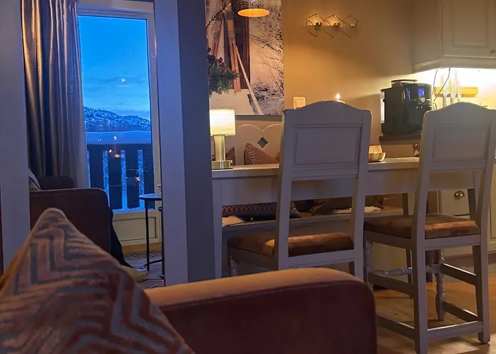 Апартаменты 2 Med Nydelig Utsikt Og Hotell-folelse *